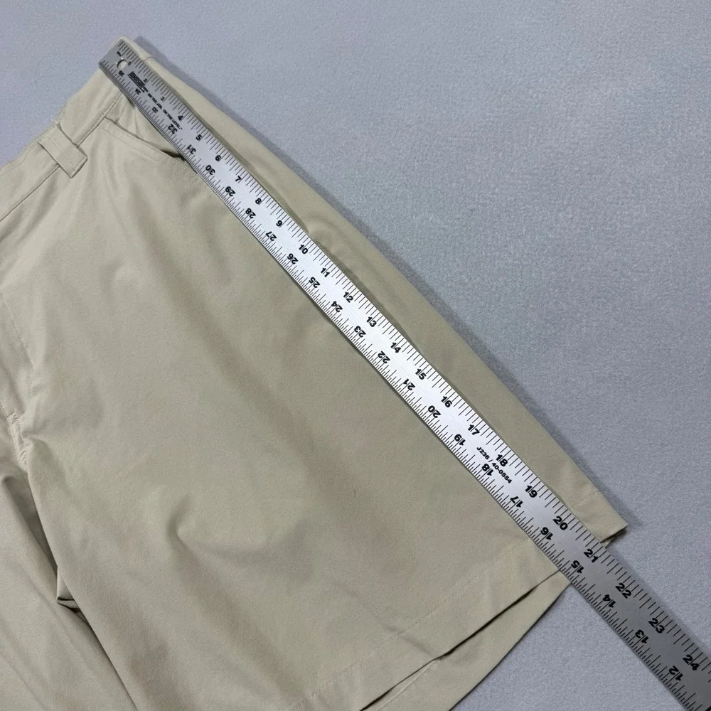 Columbia PFG Mens Tan Khaki Fishing Cargo Shorts 36w 10i XM0695 Stretch Outdoor